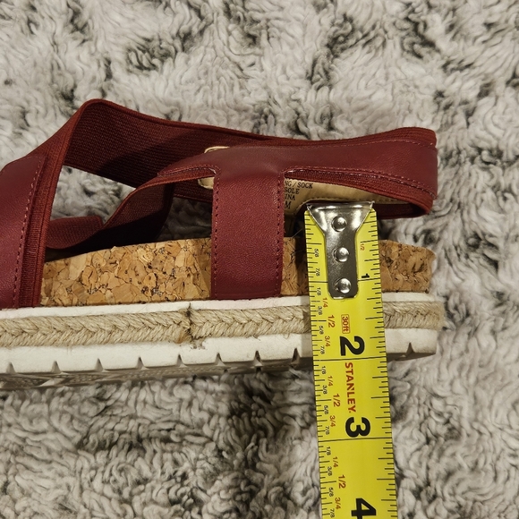 Adrienne Vittadini Women's "Prittin" Stretch Red Sport Strappy Sandal SZ 8.5 - Picture 10 of 11